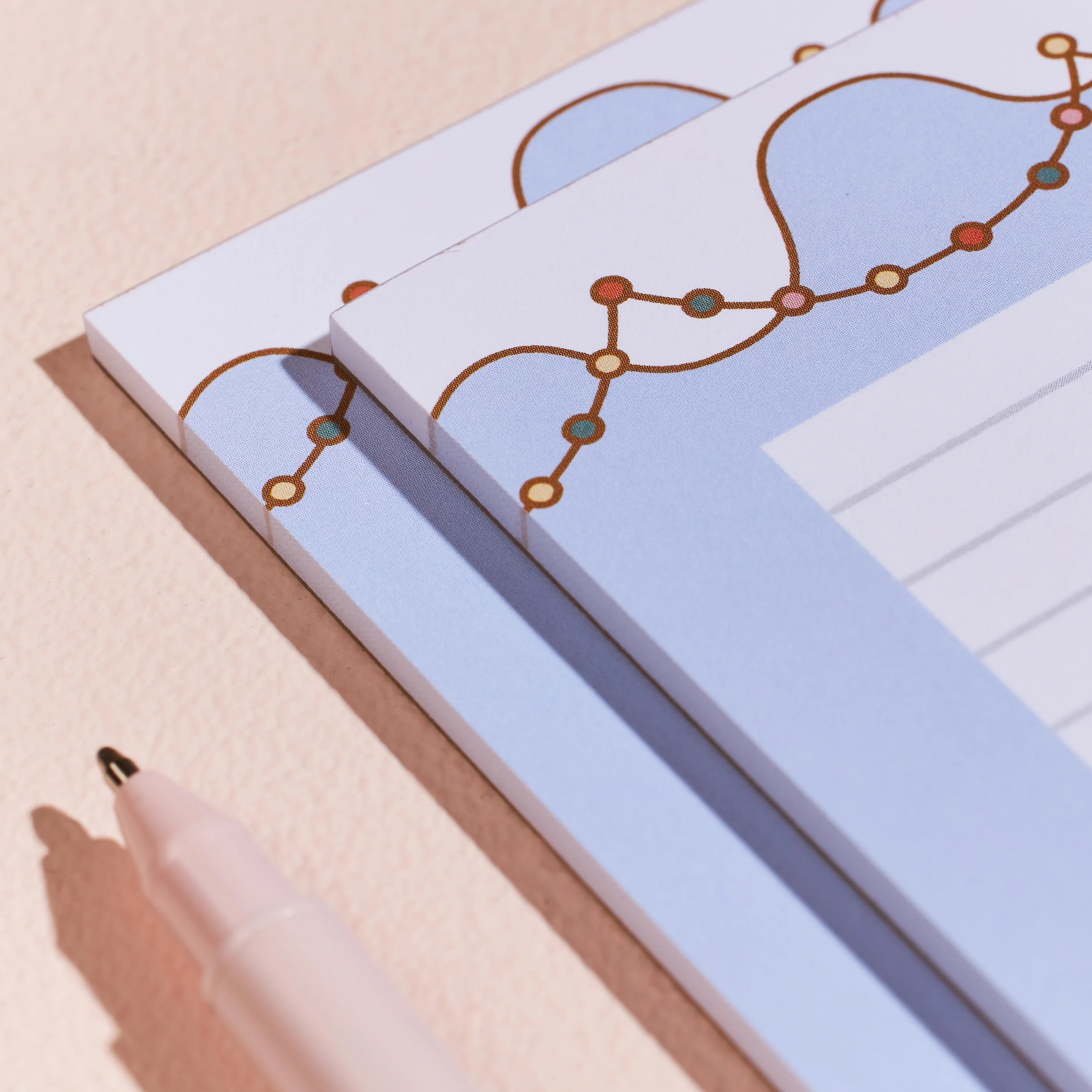 Hello Kitty and Friends x Erin Condren Holiday List Notepad 2-Piece Set - Image 5